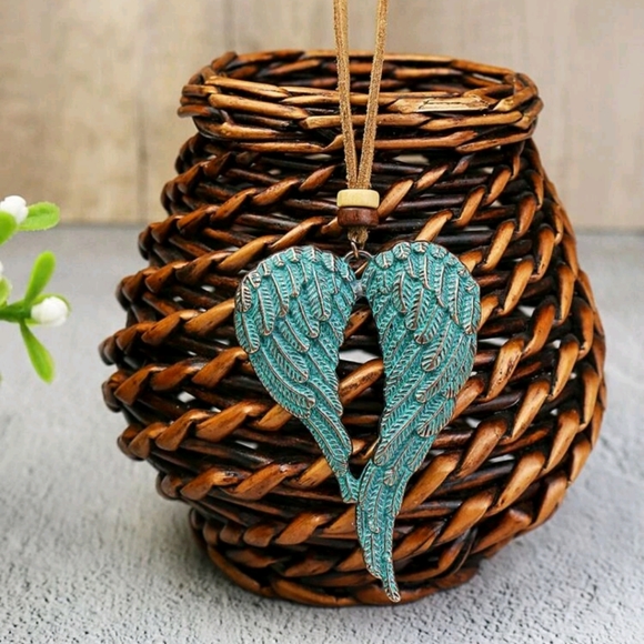 Jewelry - Necklace Angel Wings Heart Charm on Suede Strap